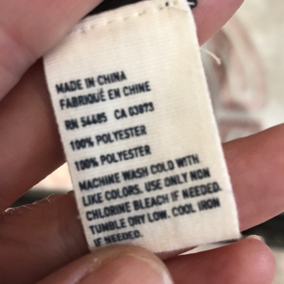 FIRM Gorgeous ruffled dress FIRM NO OFFERS - Picture 5 of 6